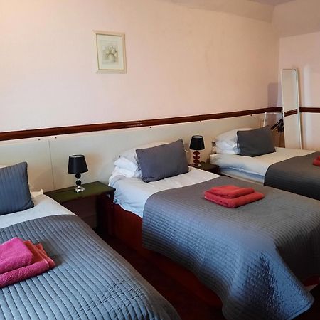 St Ronan'S Hotel Innerleithen Room photo